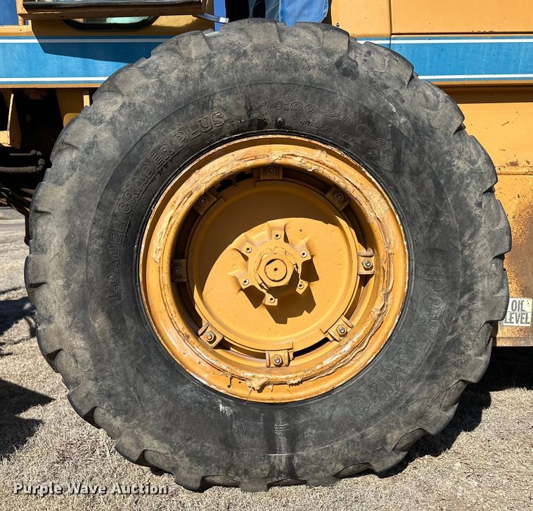 image for item OI9317 1993 Dresser 850 motor grader