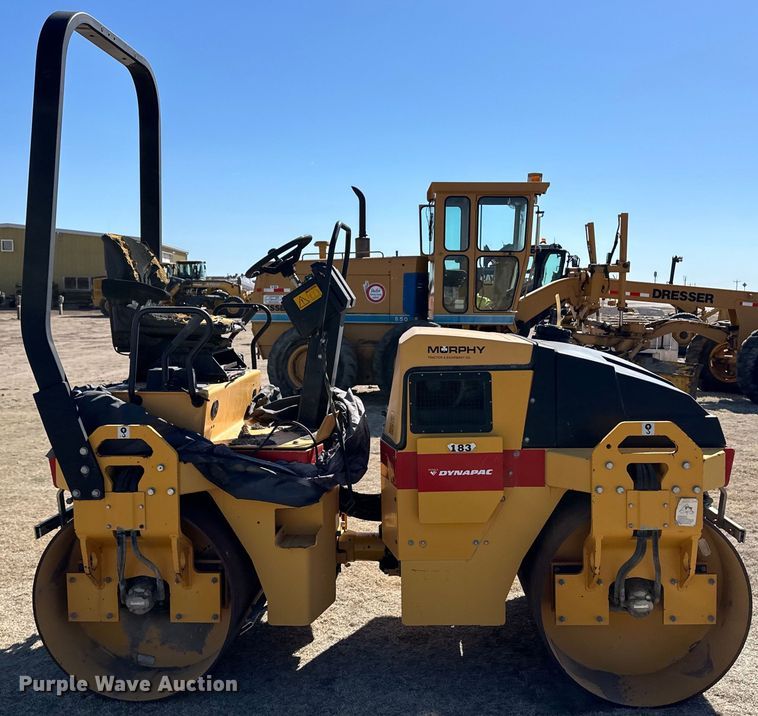 image for item OI9319 1999 Dynapac CC142 double drum vibratory roller