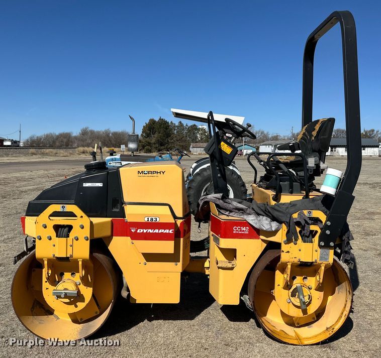 image for item OI9319 1999 Dynapac CC142 double drum vibratory roller