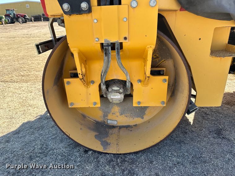 image for item OI9319 1999 Dynapac CC142 double drum vibratory roller