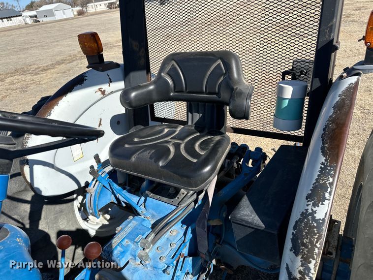 image for item OI9320 Ford 3930 tractor