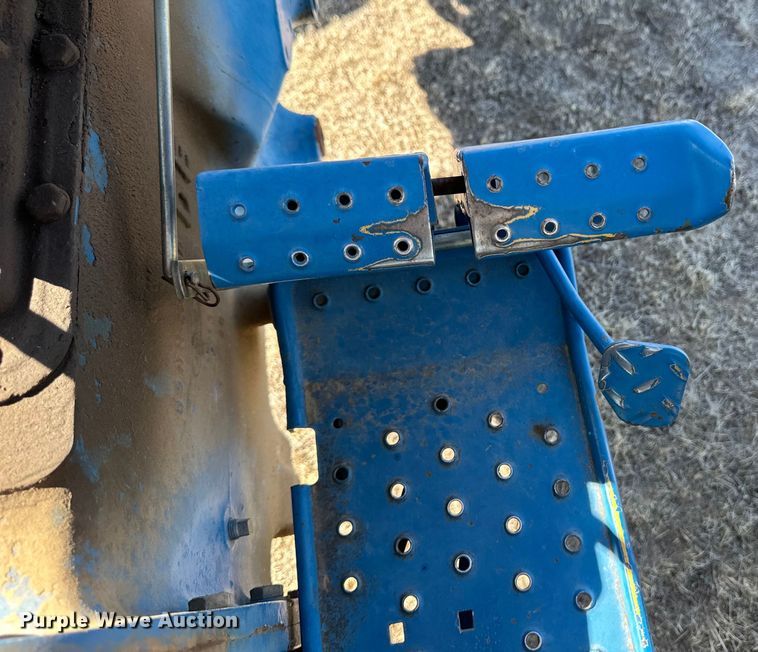 image for item OI9320 Ford 3930 tractor