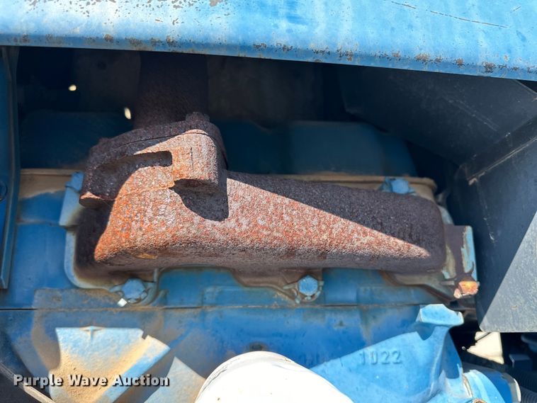 image for item OI9320 Ford 3930 tractor