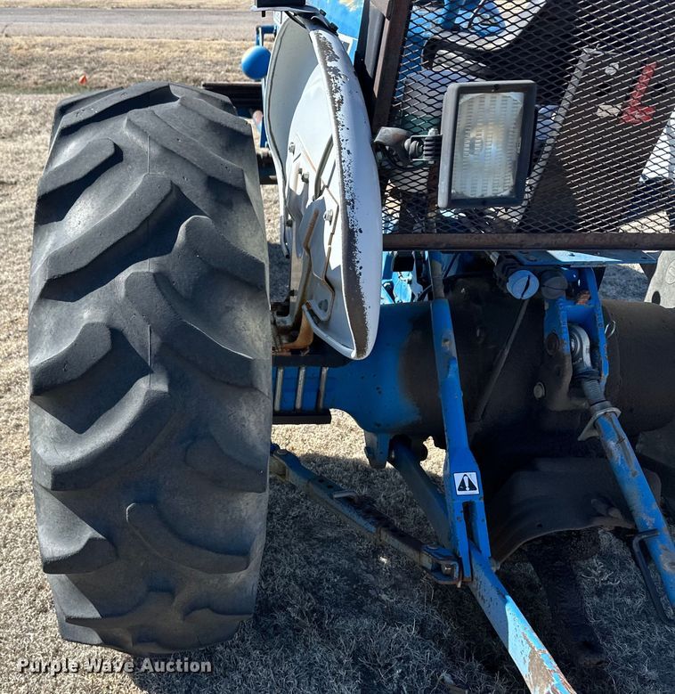 image for item OI9320 Ford 3930 tractor