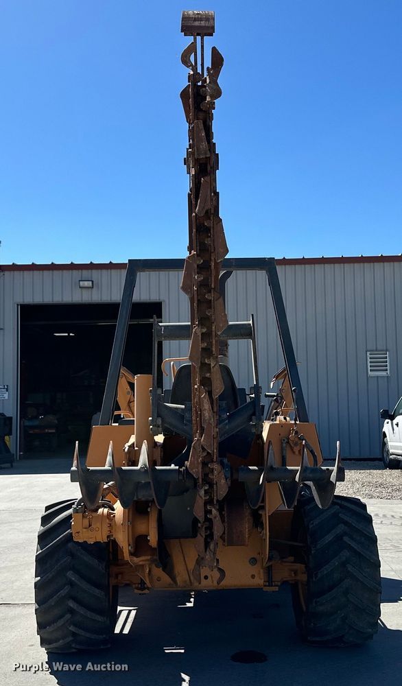 image for item OI9332 Case 860 Turbo trencher