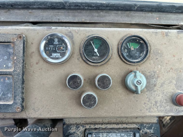 image for item OI9423 Dresser 530 wheel loader