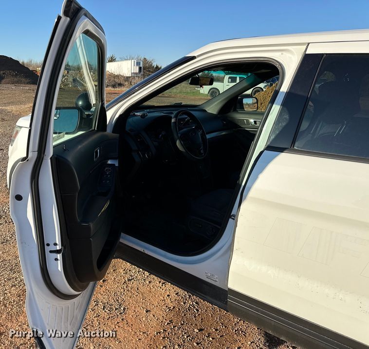 image for item OM9301 2017 Ford Explorer Police Interceptor SUV