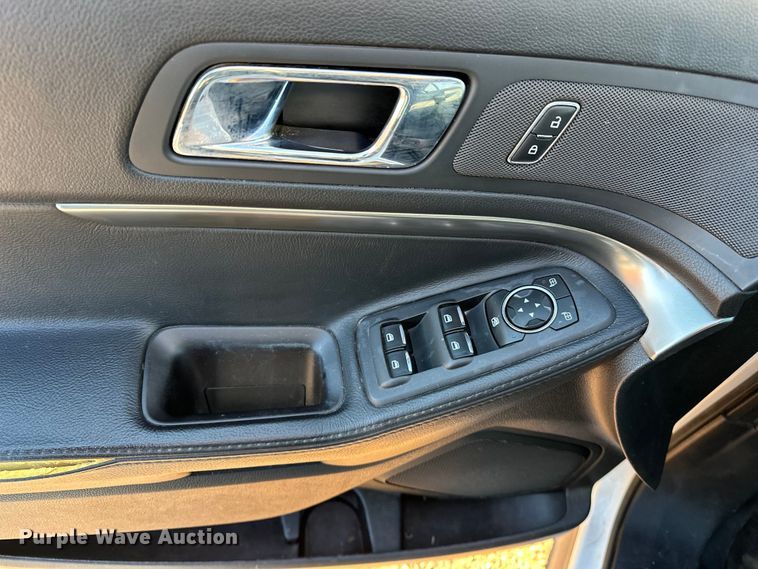 image for item OM9301 2017 Ford Explorer Police Interceptor SUV