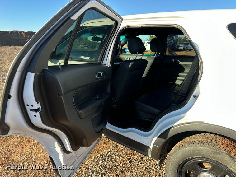 image for item OM9301 2017 Ford Explorer Police Interceptor SUV