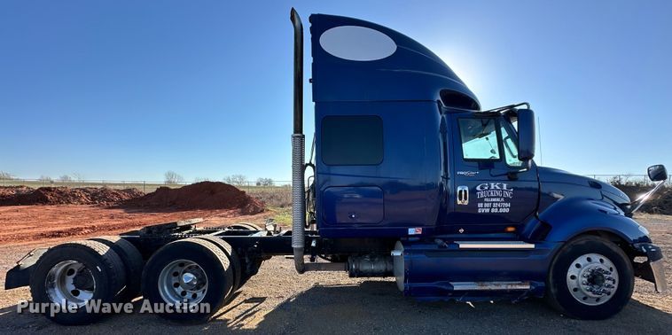 image for item OM9303 2012 International  ProStar Eagle  semi truck