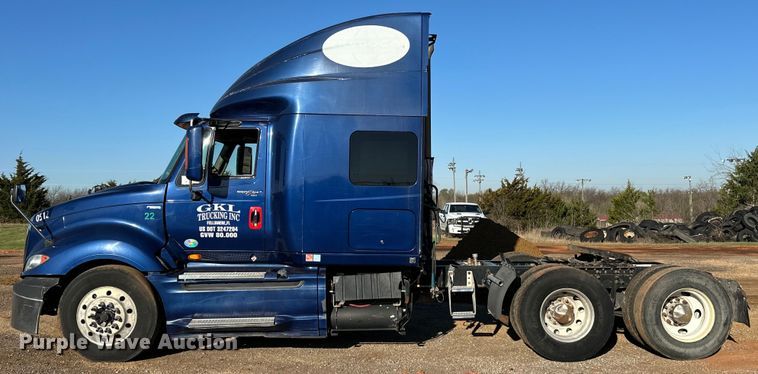 image for item OM9303 2012 International  ProStar Eagle  semi truck