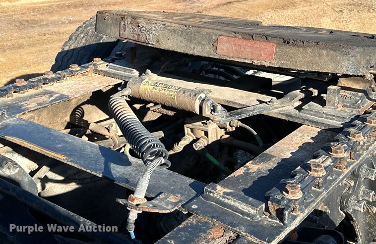 image for item OM9303 2012 International  ProStar Eagle  semi truck