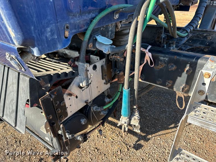 image for item OM9303 2012 International  ProStar Eagle  semi truck