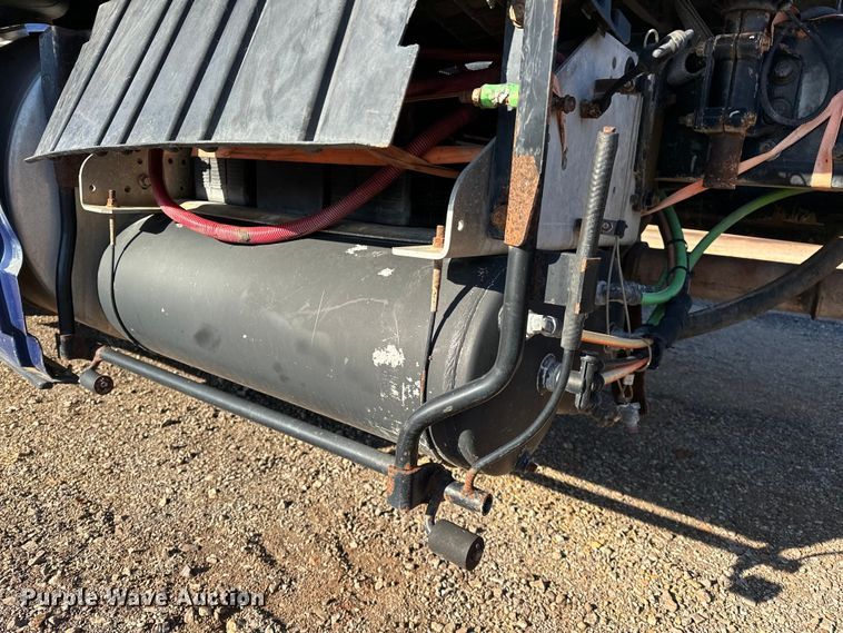 image for item OM9303 2012 International  ProStar Eagle  semi truck