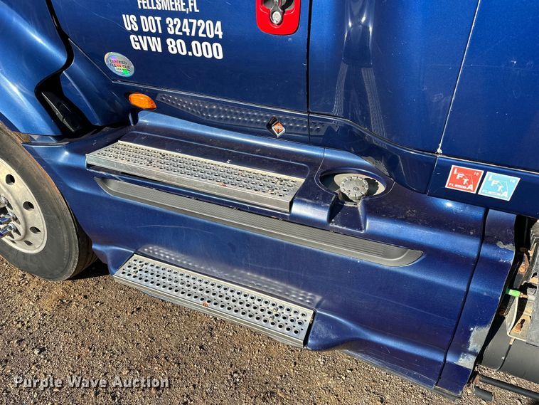 image for item OM9303 2012 International  ProStar Eagle  semi truck