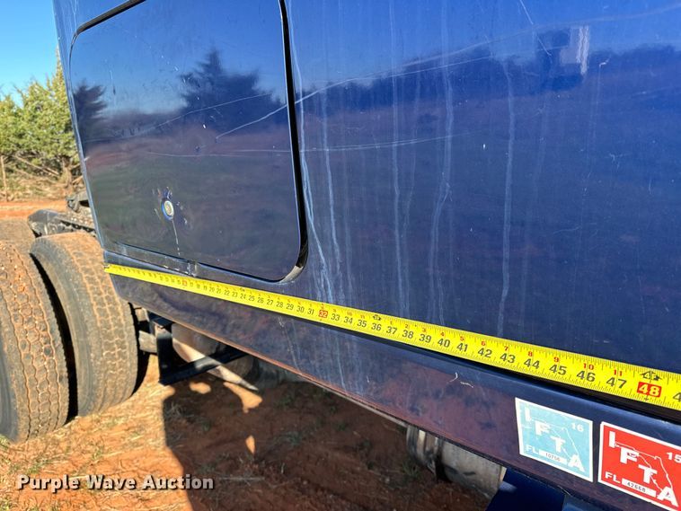 image for item OM9303 2012 International  ProStar Eagle  semi truck