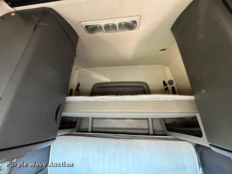 image for item OM9303 2012 International  ProStar Eagle  semi truck