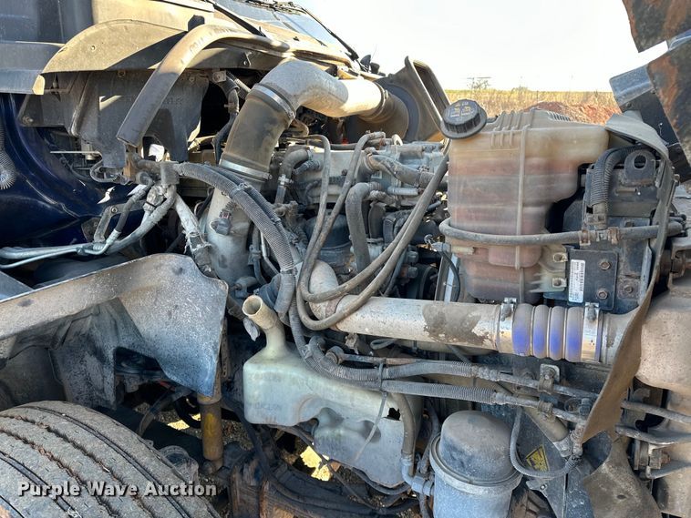 image for item OM9303 2012 International  ProStar Eagle  semi truck