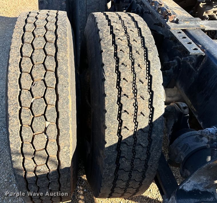 image for item OM9303 2012 International  ProStar Eagle  semi truck