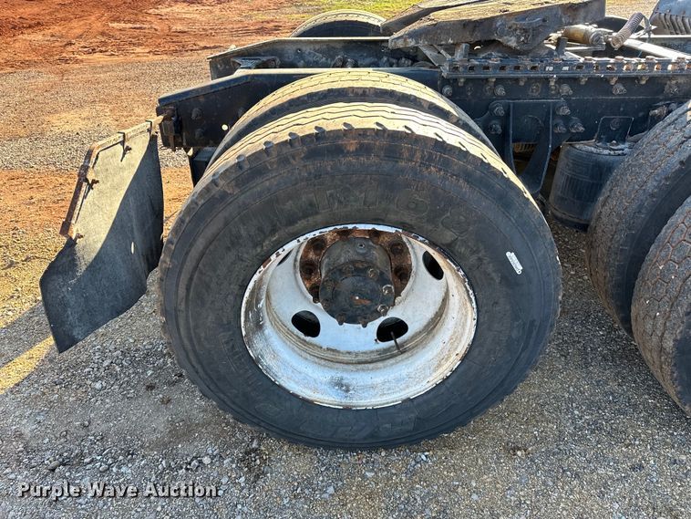 image for item OM9303 2012 International  ProStar Eagle  semi truck