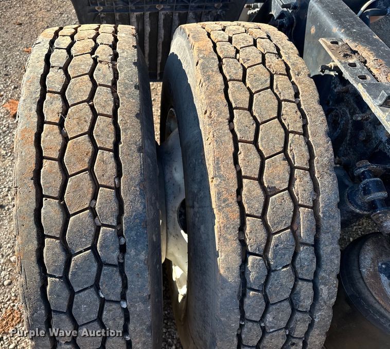 image for item OM9303 2012 International  ProStar Eagle  semi truck