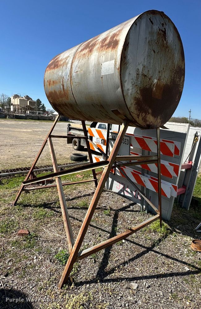 image for item OM9311 Storage tank