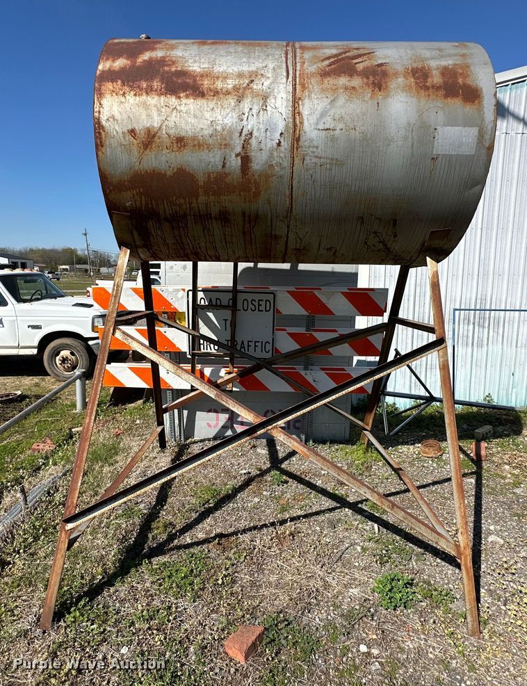 image for item OM9311 Storage tank