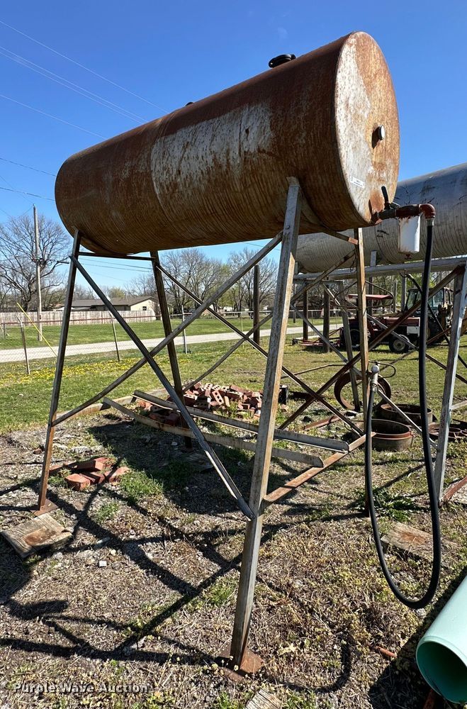 image for item OM9312 Fuel tank