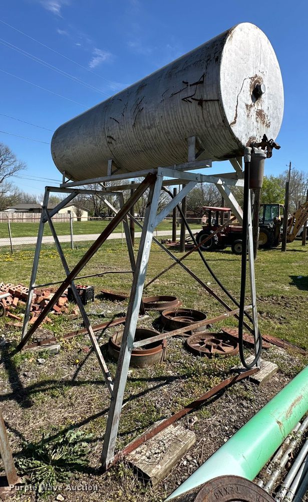 image for item OM9313 Fuel tank