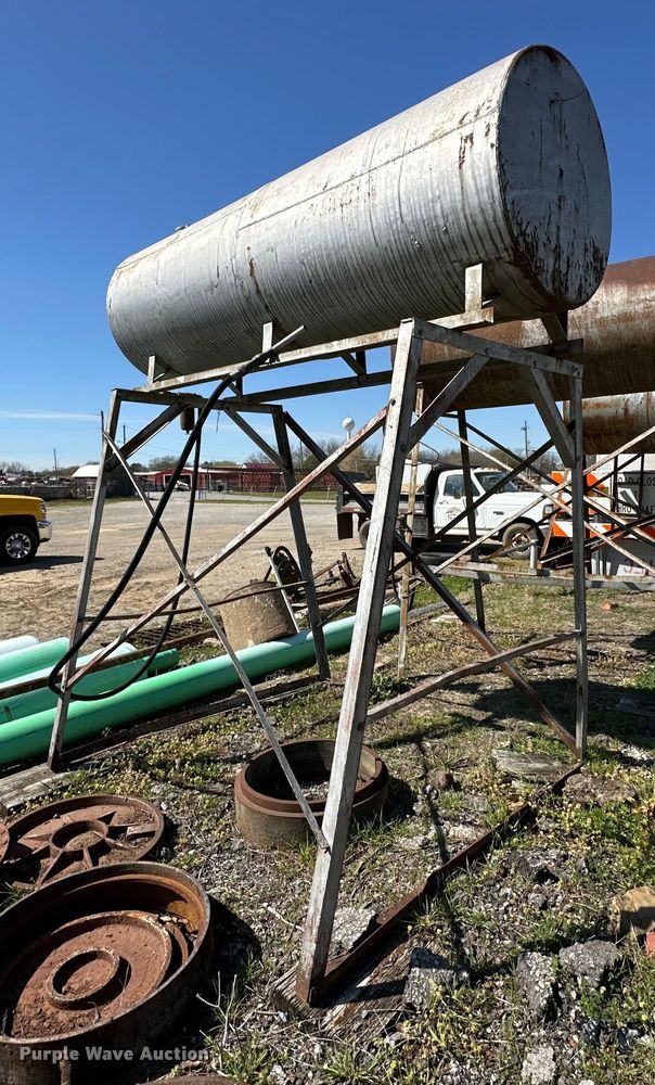 image for item OM9313 Fuel tank