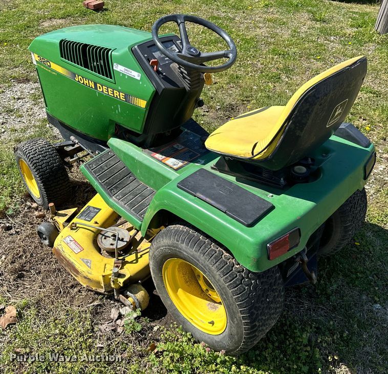 image for item OM9314 John Deere 320 lawn mower