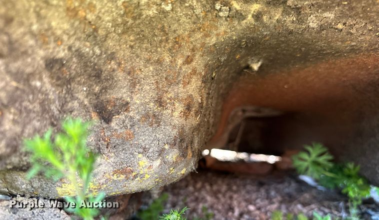 image for item OM9314 John Deere 320 lawn mower