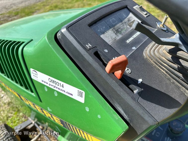 image for item OM9314 John Deere 320 lawn mower
