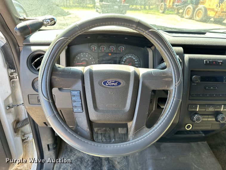 image for item OM9315 2010 Ford F150 SuperCrew pickup truck