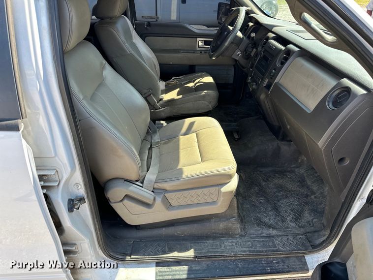 image for item OM9315 2010 Ford F150 SuperCrew pickup truck