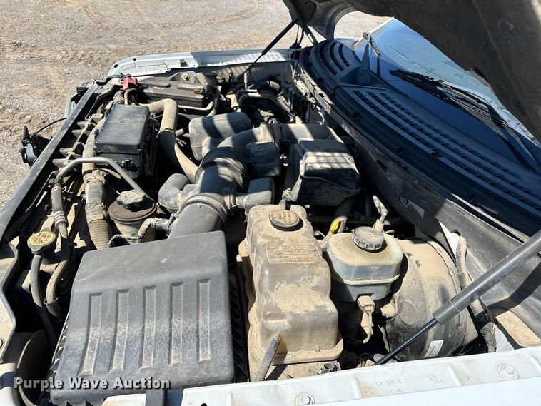 image for item OM9315 2010 Ford F150 SuperCrew pickup truck