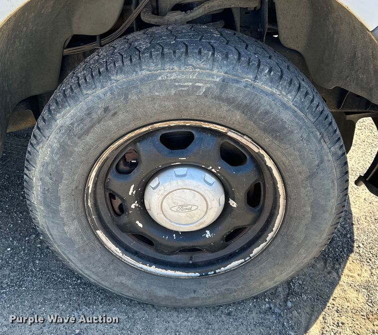 image for item OM9315 2010 Ford F150 SuperCrew pickup truck