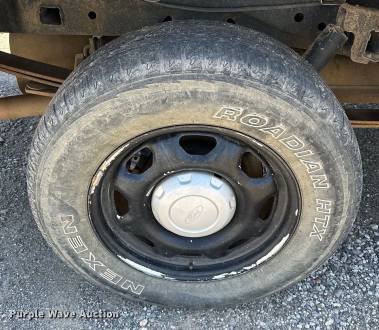 image for item OM9315 2010 Ford F150 SuperCrew pickup truck