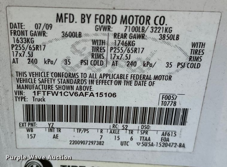 image for item OM9315 2010 Ford F150 SuperCrew pickup truck