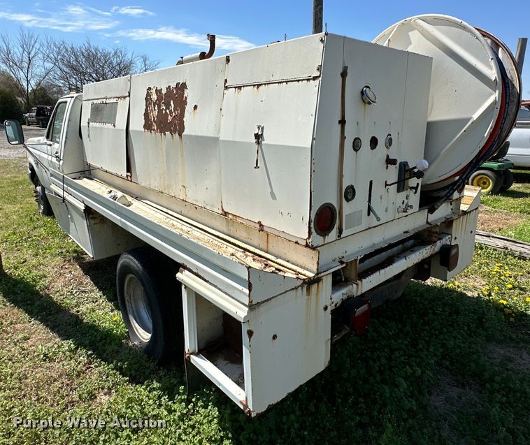 image for item OM9316 1988 Ford F350 sewer jetter truck