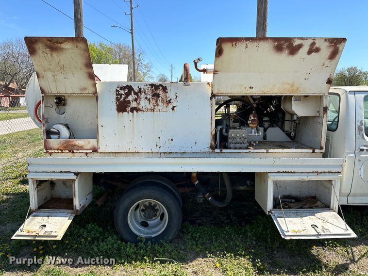 image for item OM9316 1988 Ford F350 sewer jetter truck