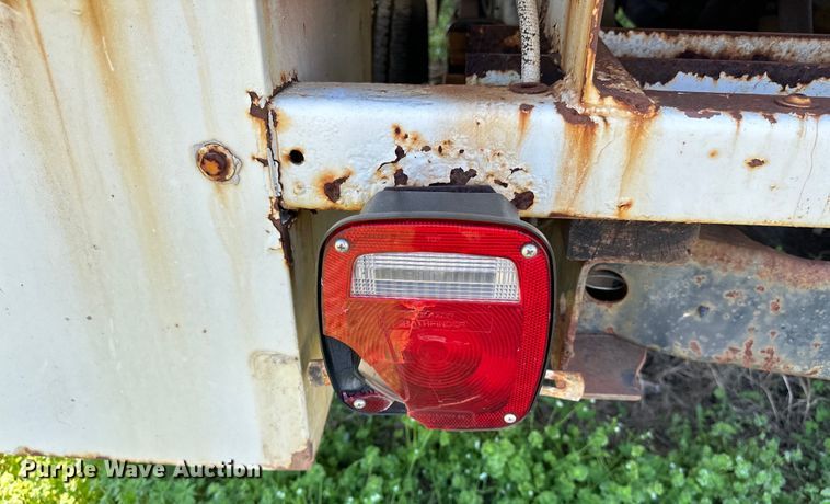 image for item OM9316 1988 Ford F350 sewer jetter truck