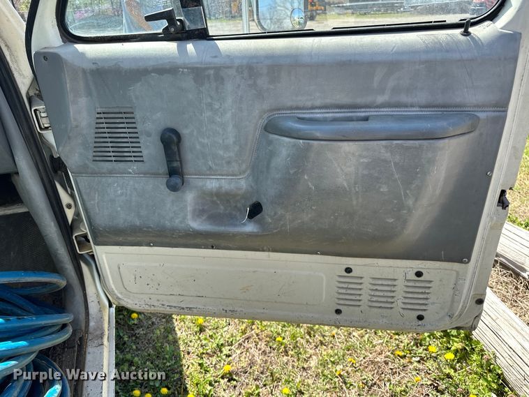 image for item OM9316 1988 Ford F350 sewer jetter truck