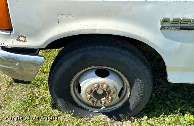 image for item OM9316 1988 Ford F350 sewer jetter truck