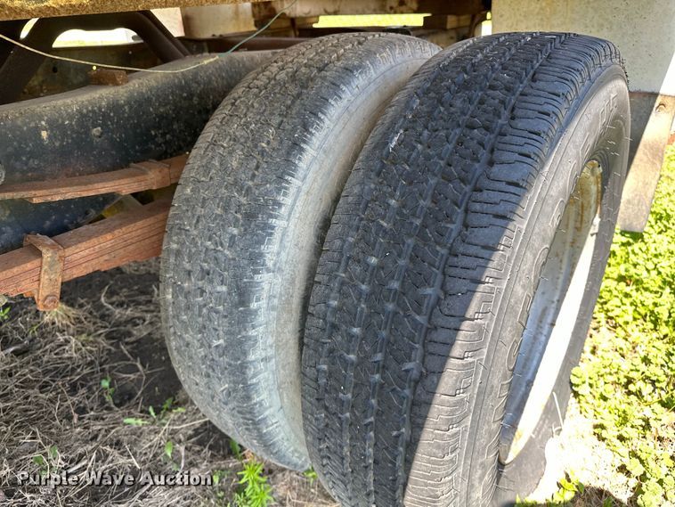 image for item OM9316 1988 Ford F350 sewer jetter truck