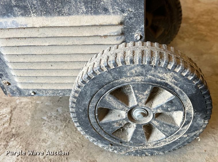 image for item OM9318 Tools