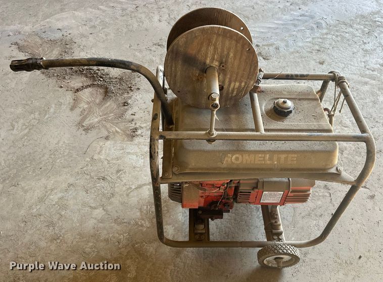 image for item OM9319 Homelite  4400HD generator