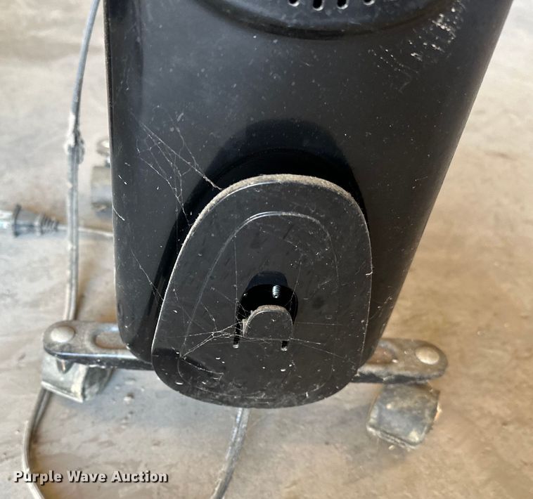 image for item OM9321 (2) heaters