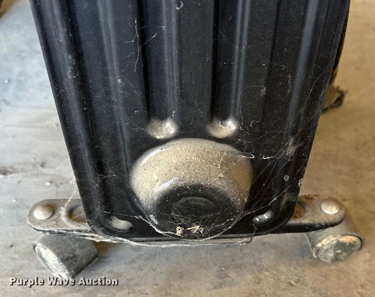 image for item OM9321 (2) heaters