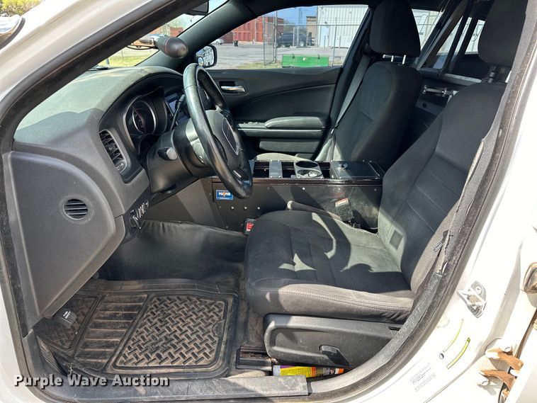 image for item OM9352 2015 Dodge  Charger Police 